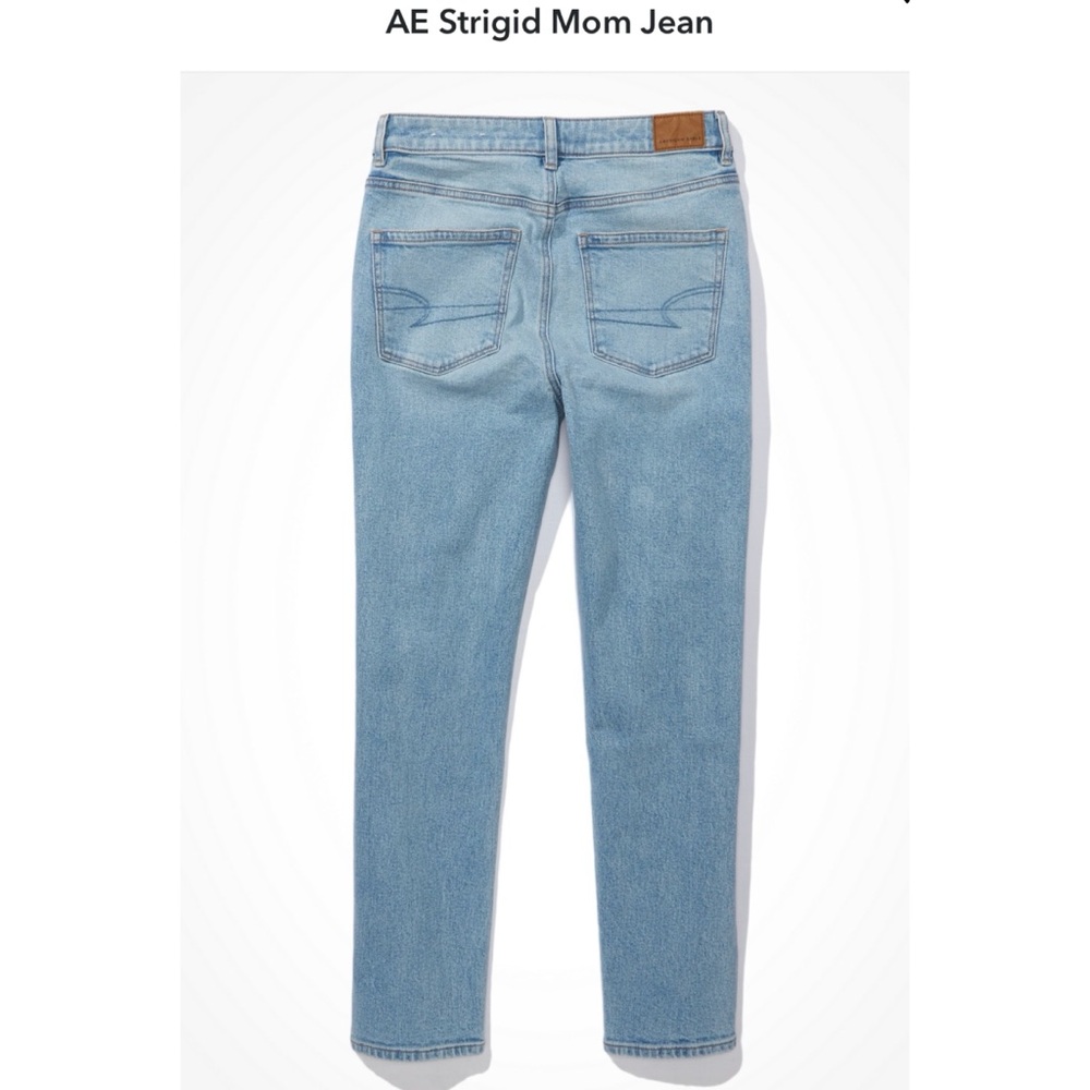 AE Strigid Mom Jean 2 Short Light Blue Breeze Wash NWT - Picture 3 of 10